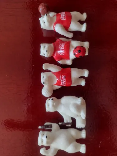 Miniaturas colecionáveis ursos coca cola