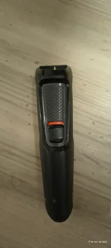 Aparelho de barbear depilar Philips - somente o corpo do aparelho e cabo de carregamento 