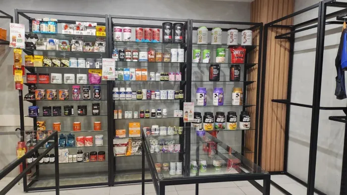 Expositores e Prateleiras de Vidro