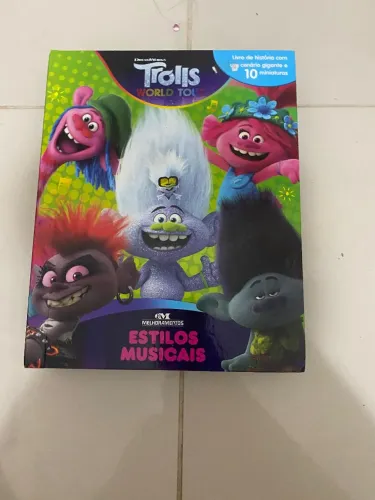 Livro interativo com história- Trolls World Tour