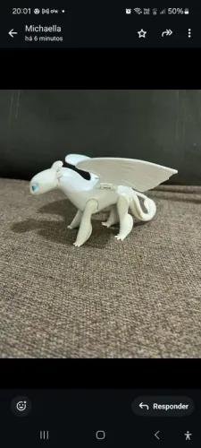 Bonecos articulados e miniaturas