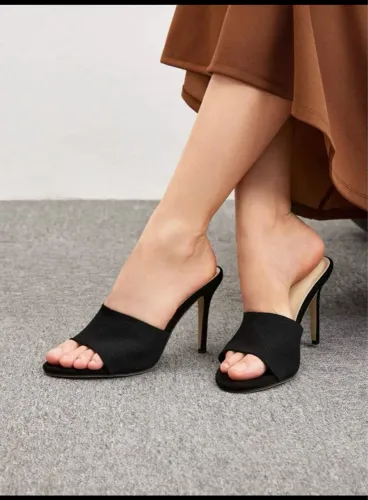 Nova Sandália Salto Fino Preta 37 - Elegância e Conforto