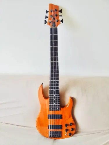 Baixo Luiz Luthier 6 Cordas
