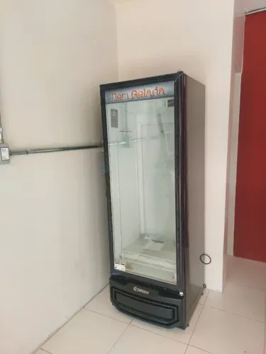 Cervejeira Expositora Gelopar 410 Litros 220v Nova 