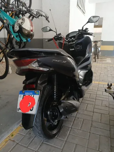 Vendo pcx 150 , moto de mulher