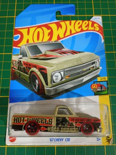 Hot Wheels - Chevy C10 67 (verde)