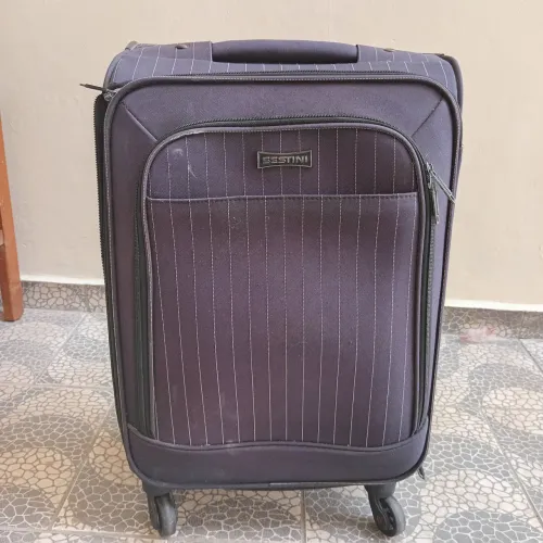 Mala de bordo Sestini, no meu perfil tem outras 