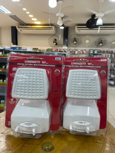 Chuveiro Lorenzetti Ducha Futura Multitemperaturas 127V 5500W ou 220V 6800W.