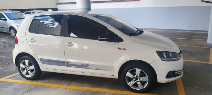 Volkswagen Fox Rock IN RIO 1.6 MI Total Flex 8V 5P 2016