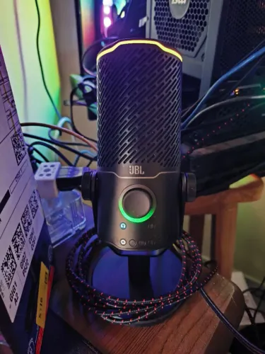 Jbl quantum stream studio
