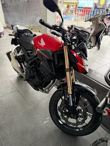 CB500 APENAS 7.000 km