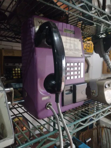 Lindo telefone antigo 