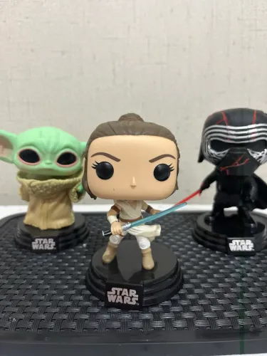 Funko Pop! Star Wars Rey #307 - Semi Novo (Sem Caixa)
