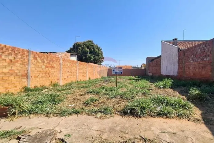 Terreno a venda em Rubião Junior