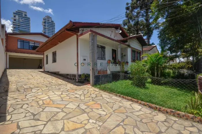 Casa/Terreno no Campina do Siqueira com 439m²