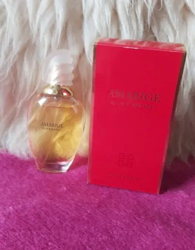 Novo - perfume amarige givenchi 30ml