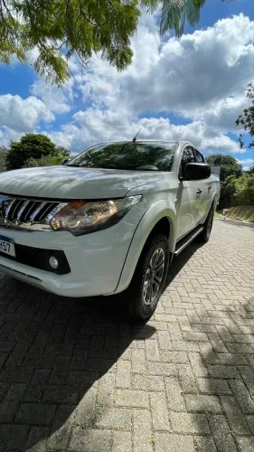 Mitsubishi L200 Tri. Outdo. GLS 2.4 CD 4X4 Die. AUT 2023
