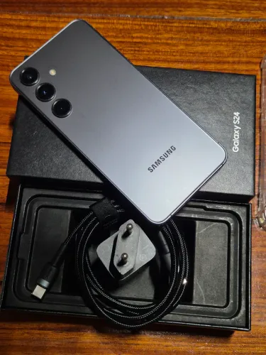 Galaxy S24 256GB - Original completo na Caixa e Acessórios