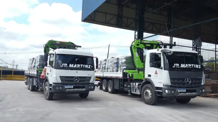 Jr. Martins.?Locações de Equipamentos.?