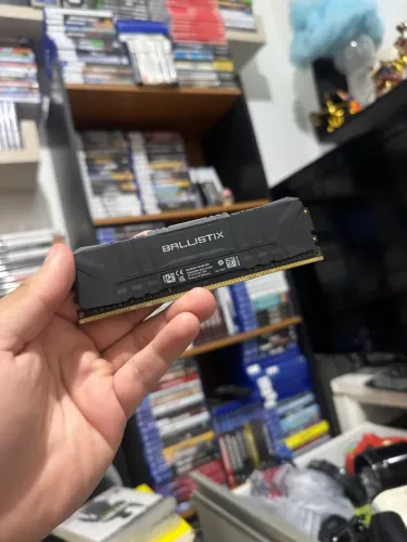 Memória ram crucial 8Gb Ballstix 3000mhz