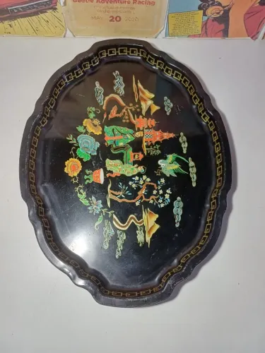 bandeja vintage da marca Baret Ware, modelo Mandarin Garden, Inglaterra. 45x34