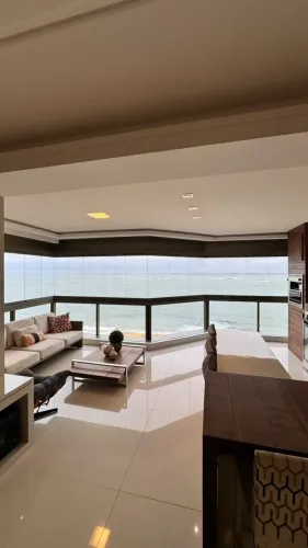 Apartamento Alto Padrão, frente o mar, 4 suítes, 2 closets, decorado, 4 vagas, lazer compl