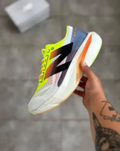 New balance v4 elite