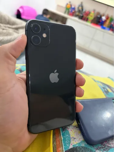 iPhone 11 - 64GB