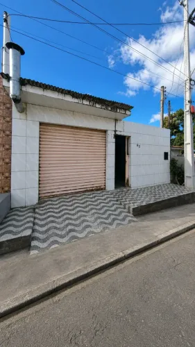 CASA VENDA, térrea com área total de 216 m², 03 quartos no São Jorge - Maceió - AL