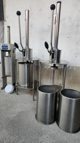 Maquina de churros profissional pouco usada