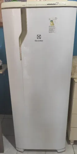Geladeira Eletrolux Frost Free