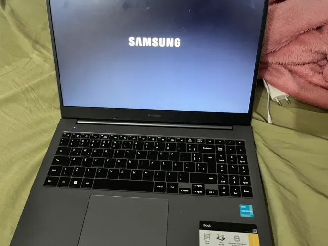 Notebook Samsung bem conservado