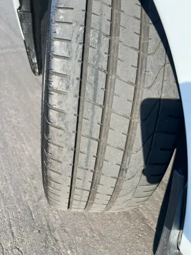 Vendo roda 22/265/40 da Hilux e serve na s10 4 pneus zero