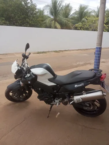 BMW f800R, 2011 impecável, tudo em dias 2 pneus novos , só abastecer e ser feliz .........