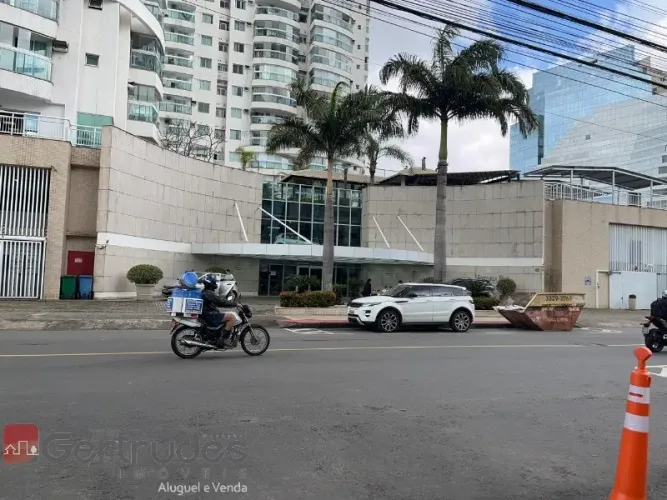 Apartamento à Venda em Vitória-ES, Enseada do Suá: 2 Quartos, 1 Suíte, 2 Banheiros, 1 Vaga