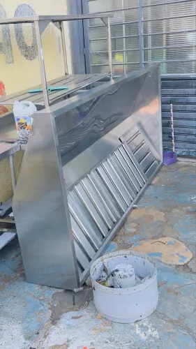 Coifa de inox industrial 2,50 x 1,20 com filtros e motor