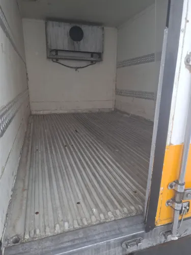 Caminhão Volks 5140 Delivery ano 2011