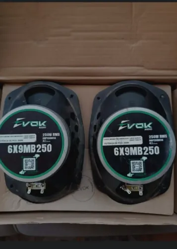 Par de 6x9 Evok 250 Mb