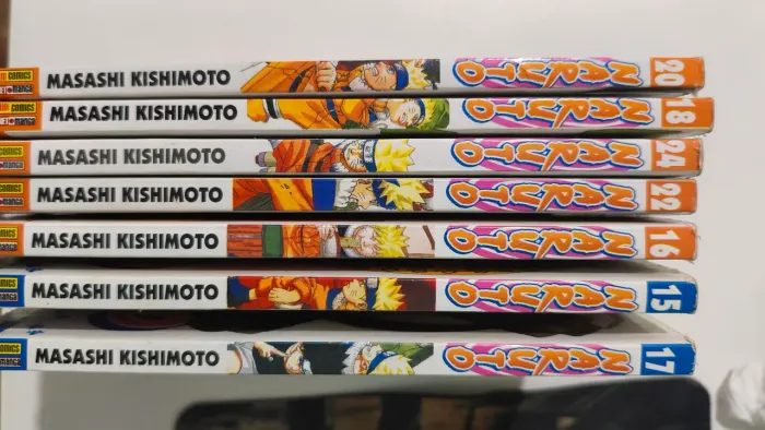 ?Mangás Naruto Panini ? volumes 15, 16, 17, 18, 20, 22 e 24. Bom estado. Vendo juntos.?