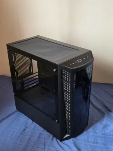 Gabinete Cooler Master - MB320L