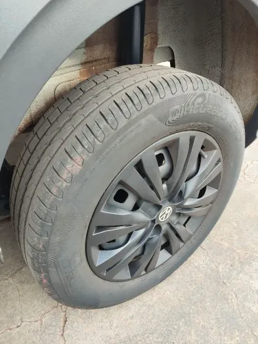 VENDO 4 PNEUS PIRELLI 205/60 R15 19 MIL KM