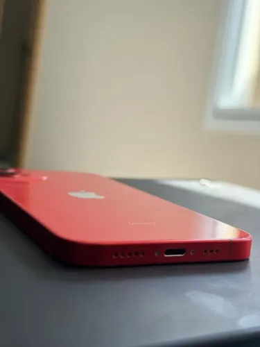 iPhone 12 red 128g