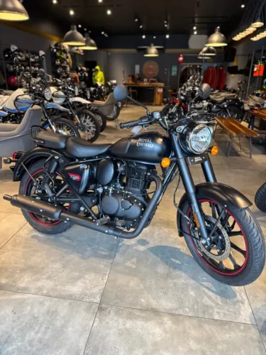 ROYAL ENFIELD 350 CLASSIC 350 DARK STEALTH BLACK