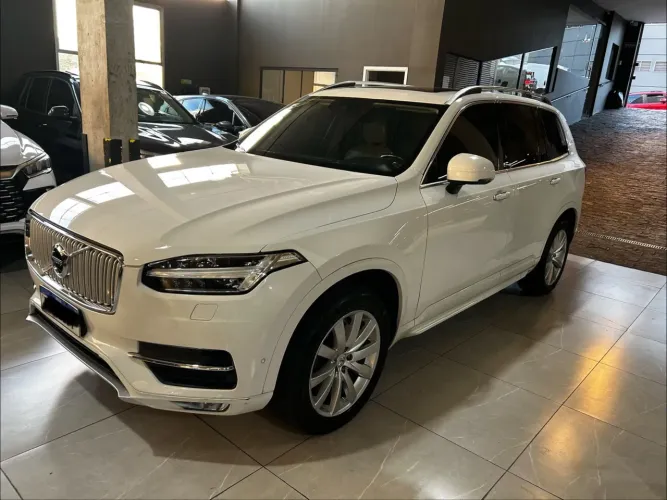 Volvo XC 90 T-6 Momentum 2.0 320cv 5P 2016