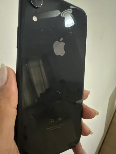 iPhone XR muito conservado