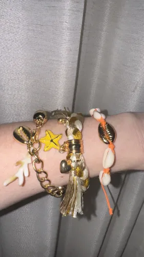 Pulseiras pra levar pra praia LEIA A DESCRIÇÃO