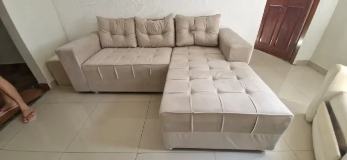 SOFA 3 LUGARES COM CHESSY + FRETE GRÁTIS