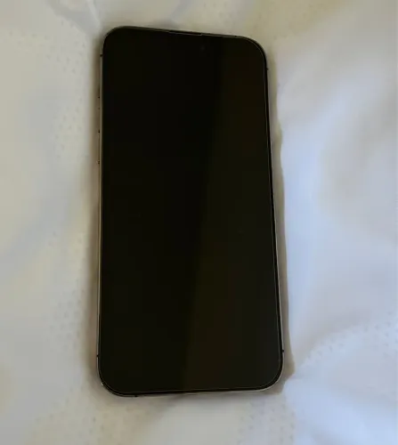 Vendo iPhone 14 Pro Max 256 gigas novinho 