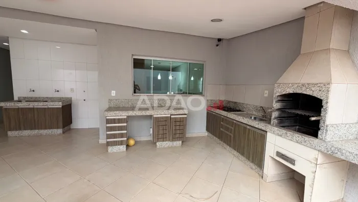 Sobrado Vila Rezende, próximo ao Hipermoreira da T63 Casa de Rua com 4 Quarto(s) e 5 banhe