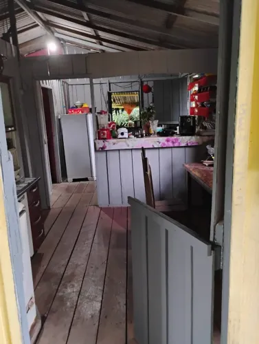 vendo ou troco por outra casa em Manaus